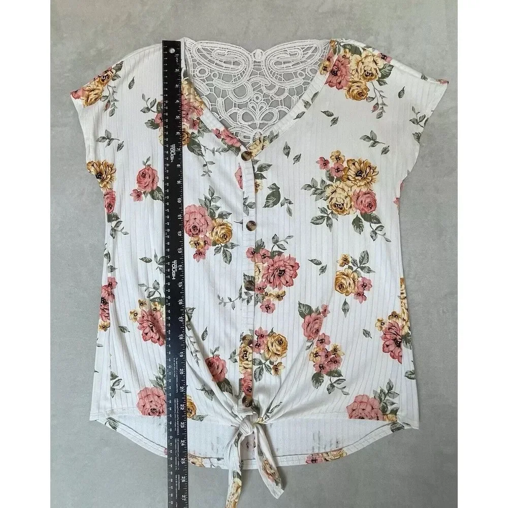 Bobbie Brooks Shirt Woman's Size Small White Floral Lace Cottagecore Boho Hippie
